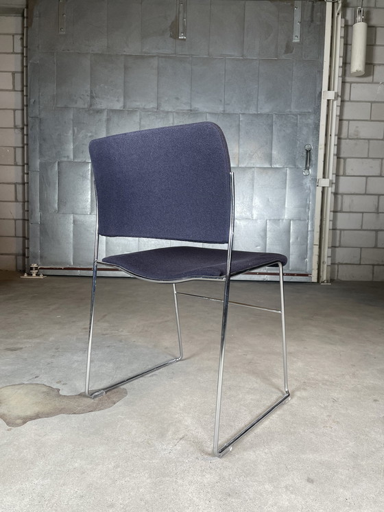 Image 1 of 10x chaises Howe 40/4 avec table par David Rowland (bleu)