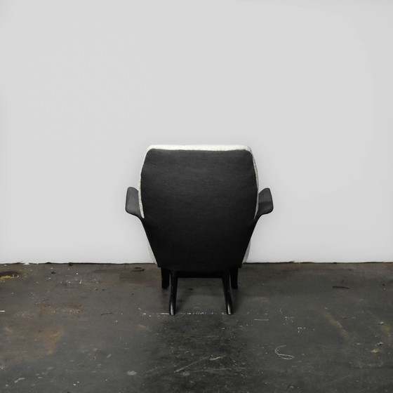 Image 1 of Artifort Penguin Chair