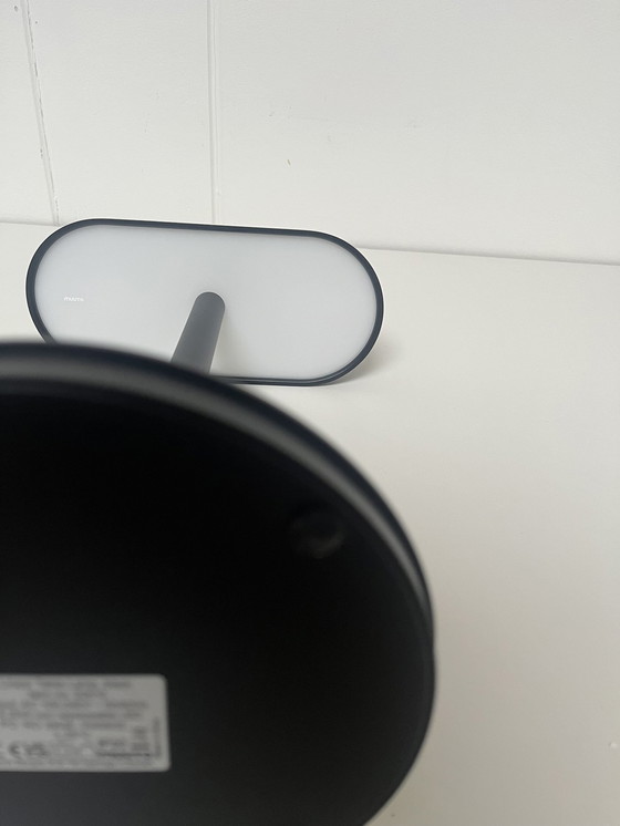 Image 1 of Lámpara de mesa lineal