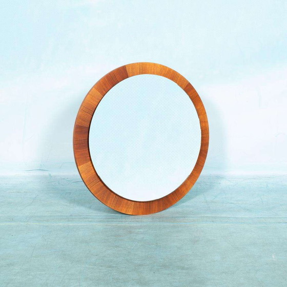 Image 1 of Miroir rond vintage en bois de noyer, miroir midmod des années 60
