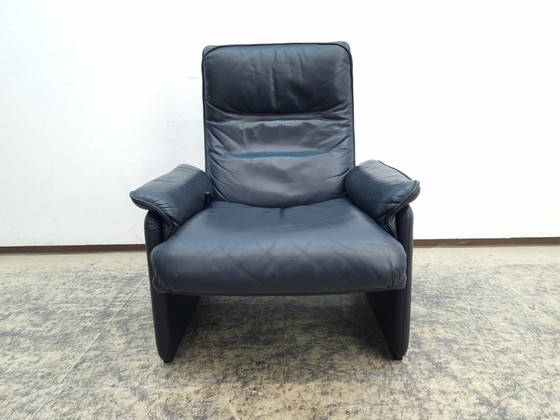 Image 1 of De Sede armchair with stool Designer leather armchair Chair Stool