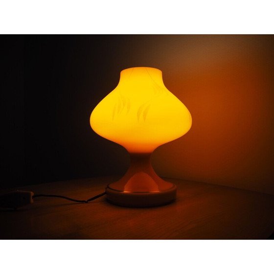 Image 1 of Lampada da tavolo vintage in vetro rosso di Stepan Tabera, anni '70