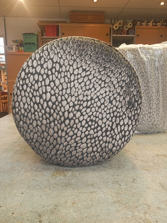 Image 1 of Design Pouf Claudi Speranza Brown