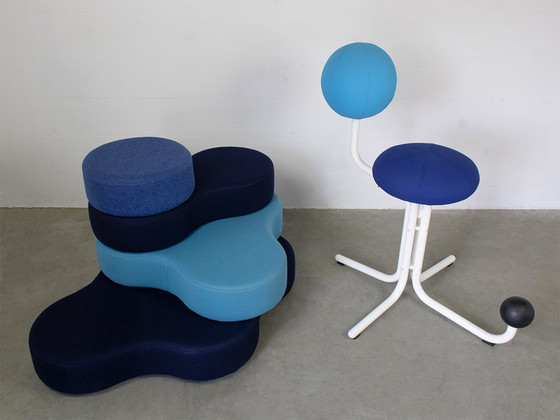 Image 1 of Globe concept ergonomic chair design Peter Opsvik