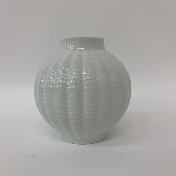 Image 1 of Mid-Century design porcelain Eschenbach vase Kaiser Germany , 1970’s