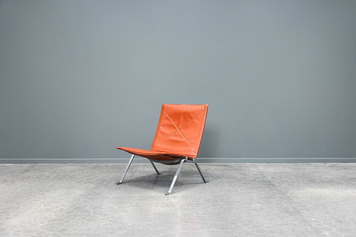 Kjaerholm PK22 chair