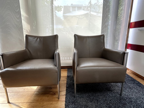 Image 1 of 2 Leather Beige Relax Chairs