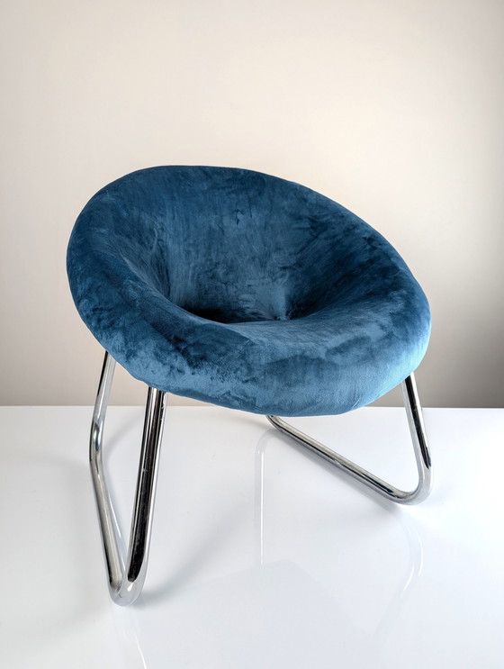 Image 1 of Par de sillones italianos de cromo y terciopelo azul, década de 1970