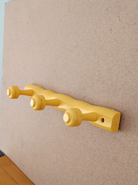 Image 1 of Perchero de madera 