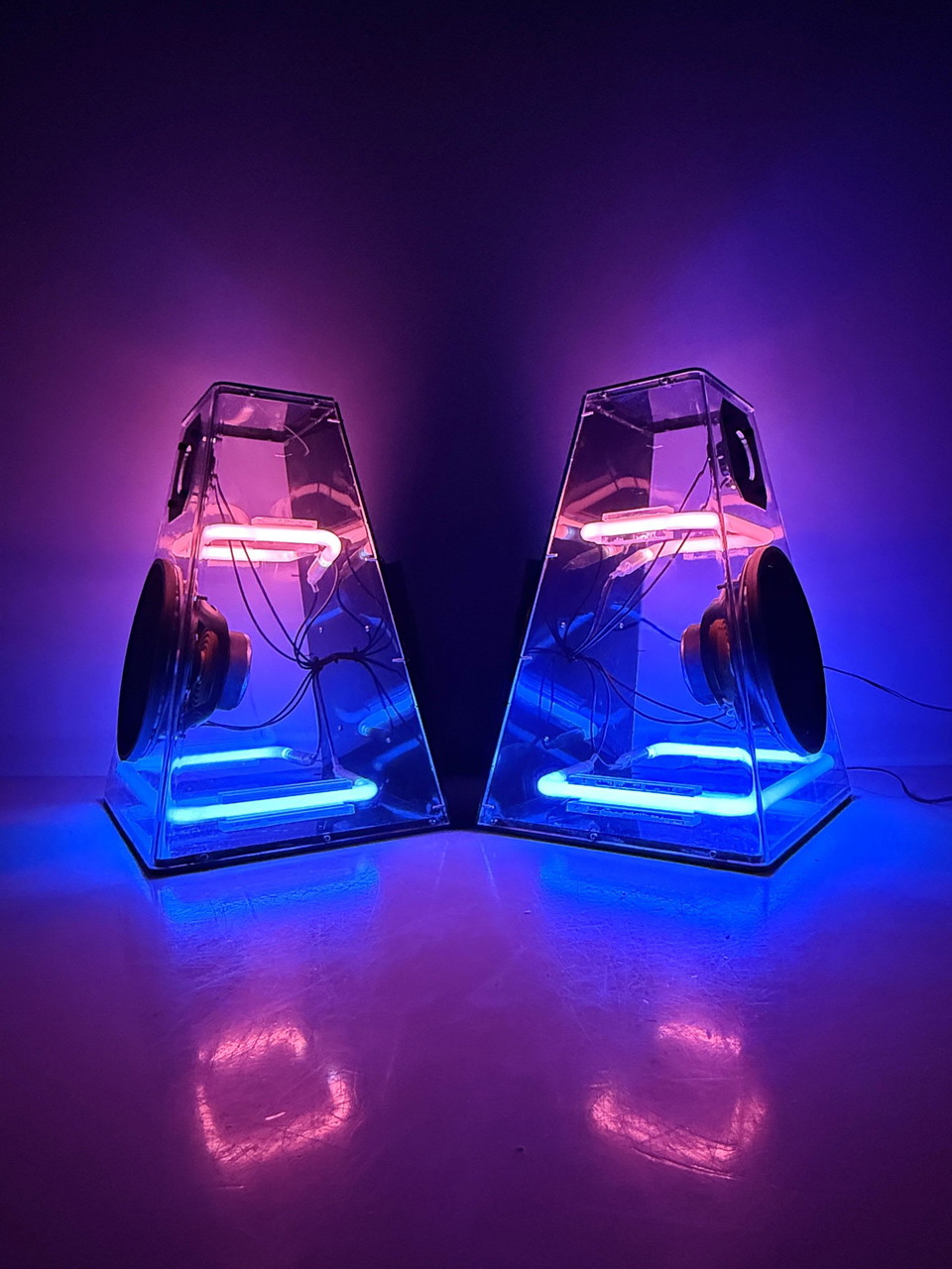 スピーカー・ウーファー CLEO AUDIO SPEAKERS by CICENA Cicena - Cleo Pink & Blue Neon Stereo Speakers (2) in United