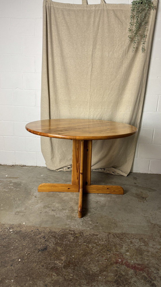 Image 1 of Oval Round Extendable Lacquered Pine Table, Daumiller Style