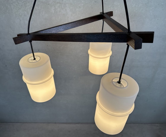 Image 1 of Lampada a sospensione vintage 'Japandi' in teak e opalino