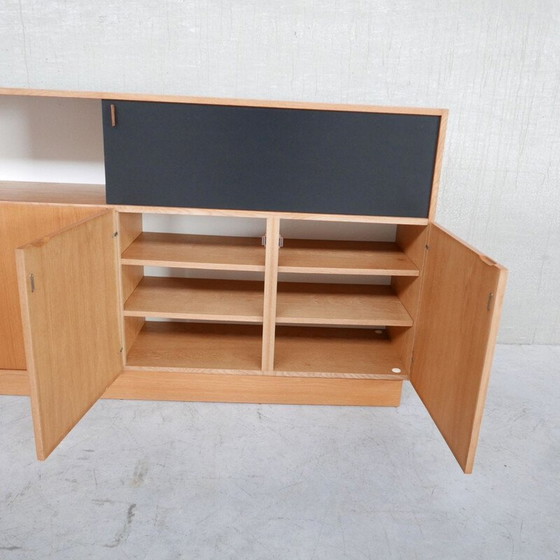 Image 1 of Mid-century modernist sideboard with 4 doors by De Coene