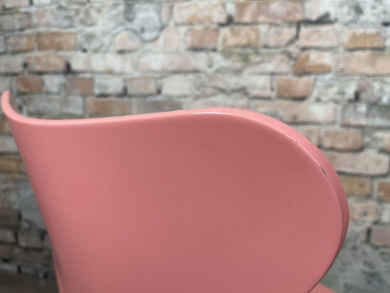 Image 1 of Fritz Hansen Butterfly bright pink - chair