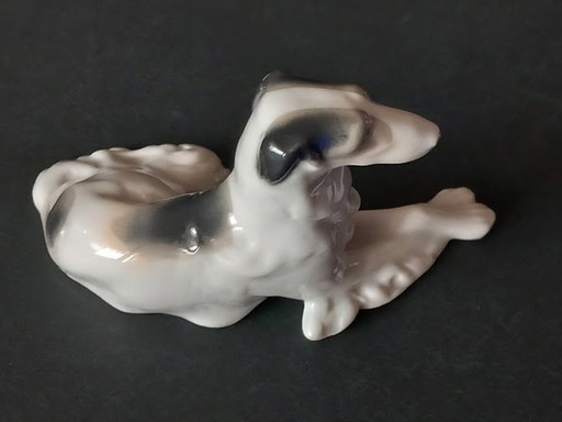 Metzler&Ortloff  Vintage Porcelain Dog