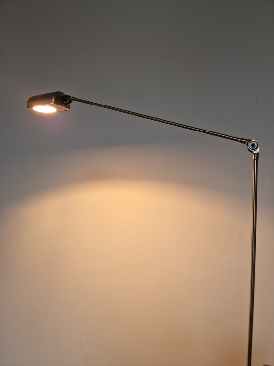 Image 1 of Lumina Daphine table lamp design