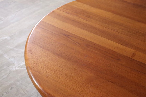 Image 1 of Extendable Round To Oval Dining Table In Teak, Denmark 1960S