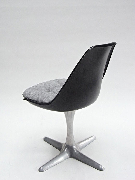 Image 1 of Shell chair, Tulip Chair By Maurice Burke For Arkana, Kvadrat