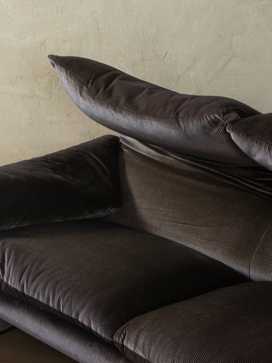 Image 1 of "675 Maralunga" Sofa, Vico Magistretti, Cassina