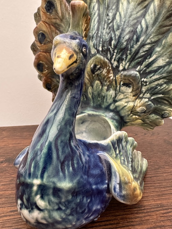 Image 1 of Peacock vase in Majolica 19 th Century- Majolica Peacock