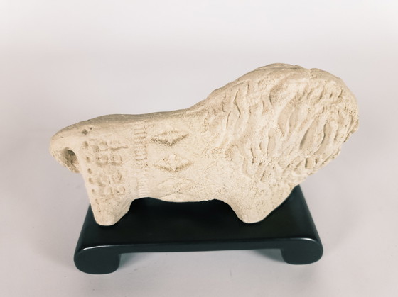 Image 1 of Bitossi - Aldo Londi - Lion - Lion on stand - unglazed - sculpture - Flavio Montelupo - 80's