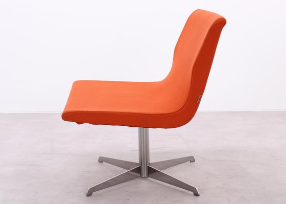 Image 1 of Ahrend swivel armchair orange