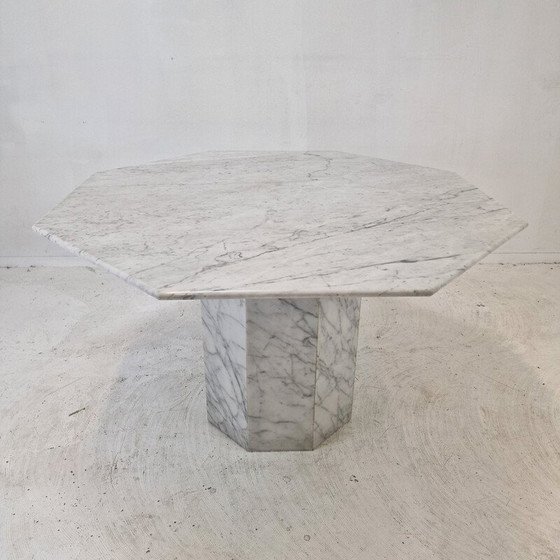 Image 1 of Vintage octagonal dining table in Carrara marble, Italy 1960