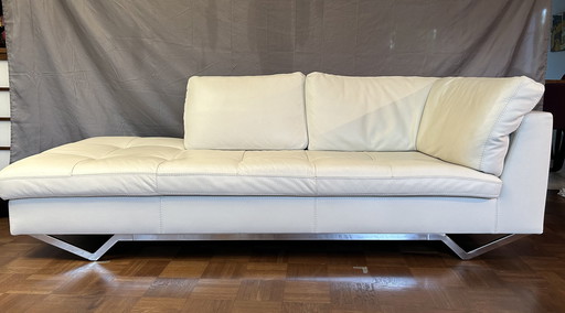 Roche Bobois, chaise longue méridienne, série Intervalle, cuir blanc Verona