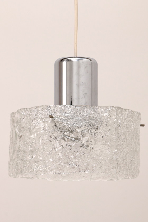 Image 1 of Egon Hillebrand Lampe en verre glacé, 1960 Allemagne.