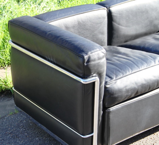 Image 1 of Lc2 Sofa, Cassina