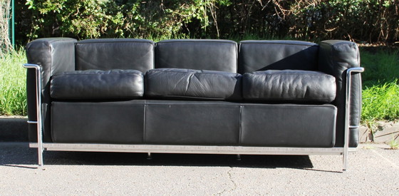 Image 1 of Lc2 Sofa, Cassina