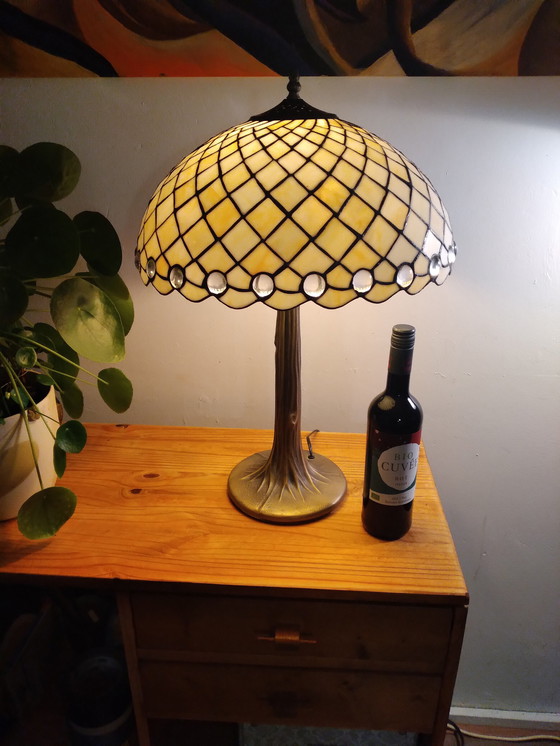 Image 1 of Tiffany style lamp