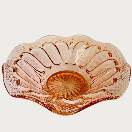 Image 1 of Artdeco fruit bowl pink glass