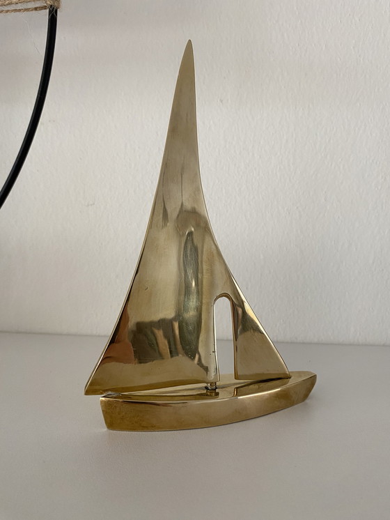 Image 1 of Figurine vintage en cuivre/laiton bateau à voile