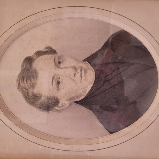 Image 1 of Noble vintage portrait with carved frame, France