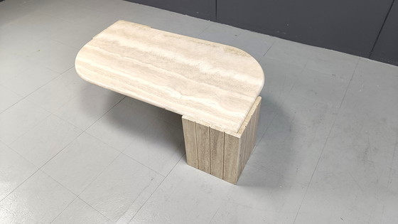 Image 1 of Table basse vintage en travertin, 1970