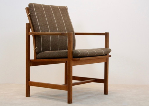 Fauteuil en chêne modèle 3233 de Børge Mogensen