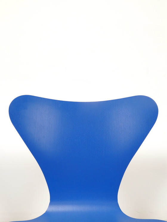 Image 1 of 4 chaises papillon bleues d'Arne Jacobsen pour Fritz Hansen