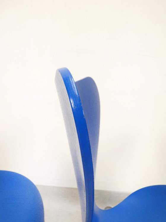 Image 1 of 4 chaises papillon bleues d'Arne Jacobsen pour Fritz Hansen