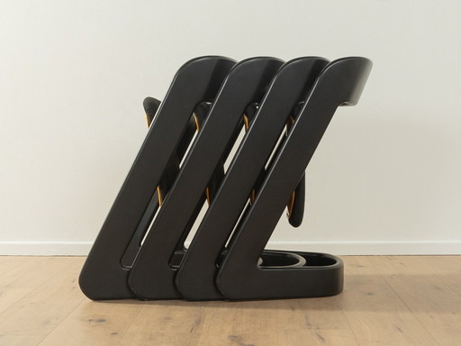  Lucy Chairs, Peter Ghyczy 