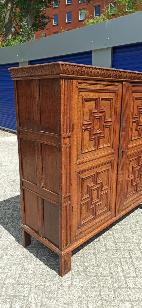 Image 1 of Armoire en chêne Zeeland