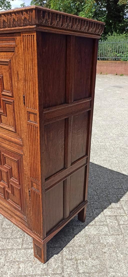 Zeeland oak cabinet