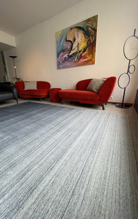 Image 1 of Leolux Milan carpet Blue