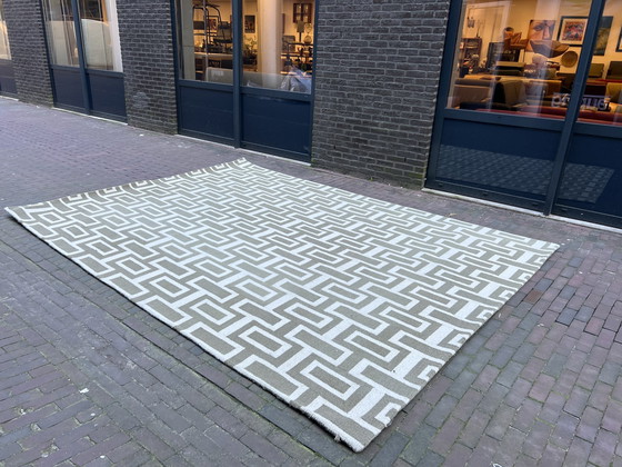 Image 1 of Show model Wedgwood Intaglio Grey Rug