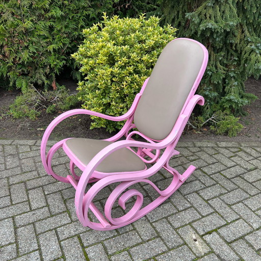 Fauteuil à bascule design rose