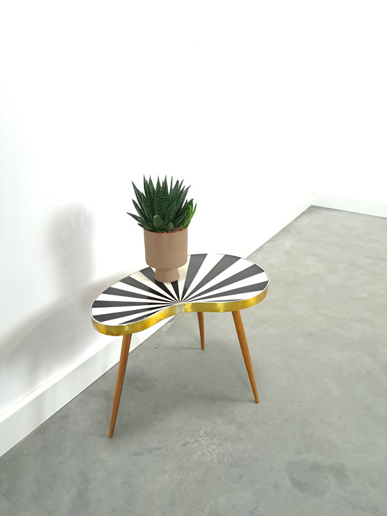 Image 1 of Tavolino laterale in formica bianco e nero a forma di rene vintage