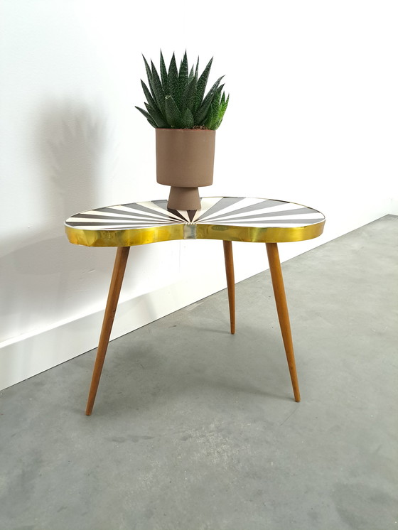 Image 1 of Tavolino laterale in formica bianco e nero a forma di rene vintage