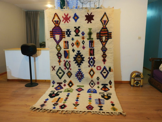 Image 1 of Tapis berbère - 281 cm x 153 cm - laine blanche et colorée