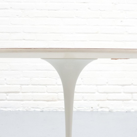 Image 1 of Tavolino laterale Tulip modello 161 di Knoll