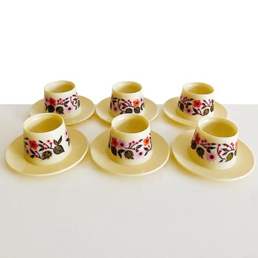 Set of retro plastic egg cups D.B.P. 1970's